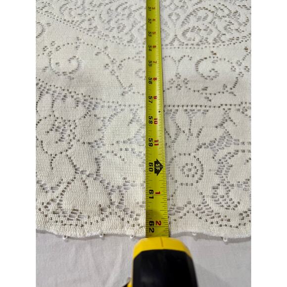 Vintage Quaker Lace Tablecloth 62x45 White Floral Pattern Mid Century Linen USA - Picture 8 of 14